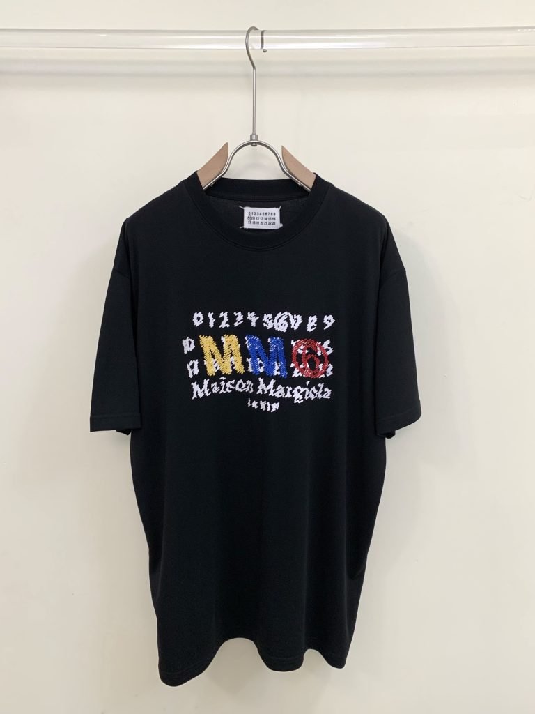 BALENCIAGA(バレンシアガ)2024春夏新作 スーパーコピー カラフルな太糸刺繍半袖Tシャツ