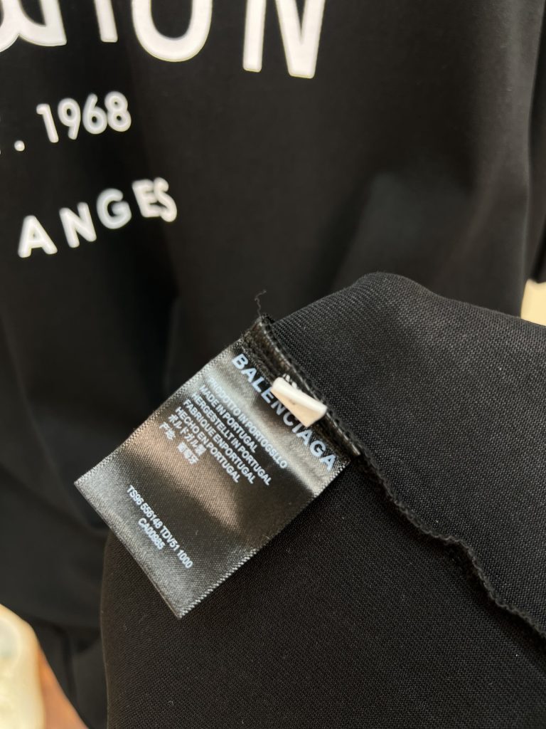 BALENCIAGA(バレンシアガ)2024新作 コピー アルファベットカップルモデル半袖Tシャツ