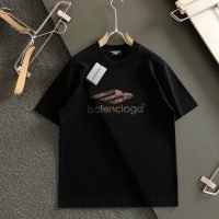 BALENCIAGA(バレンシアガ) 定番 コピー プリント ロゴ半袖Tシャツ 男女兼用