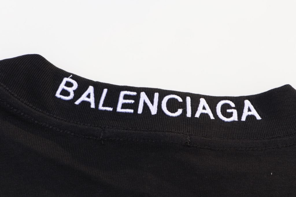 BALENCIAGA(バレンシアガ) コピー バレンタインデー限定愛プリントカップルモデル半袖Tシャツ 