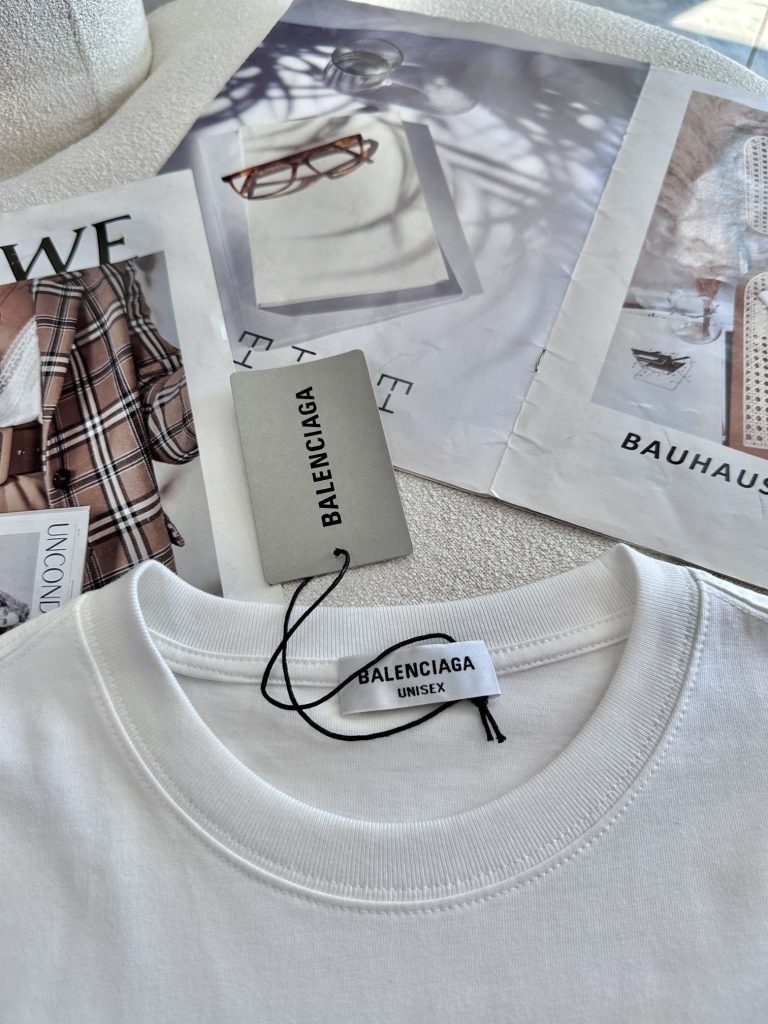 BALENCIAGA(バレンシアガ)夏服 n級品 半袖tシャツ メンズ 涼しい