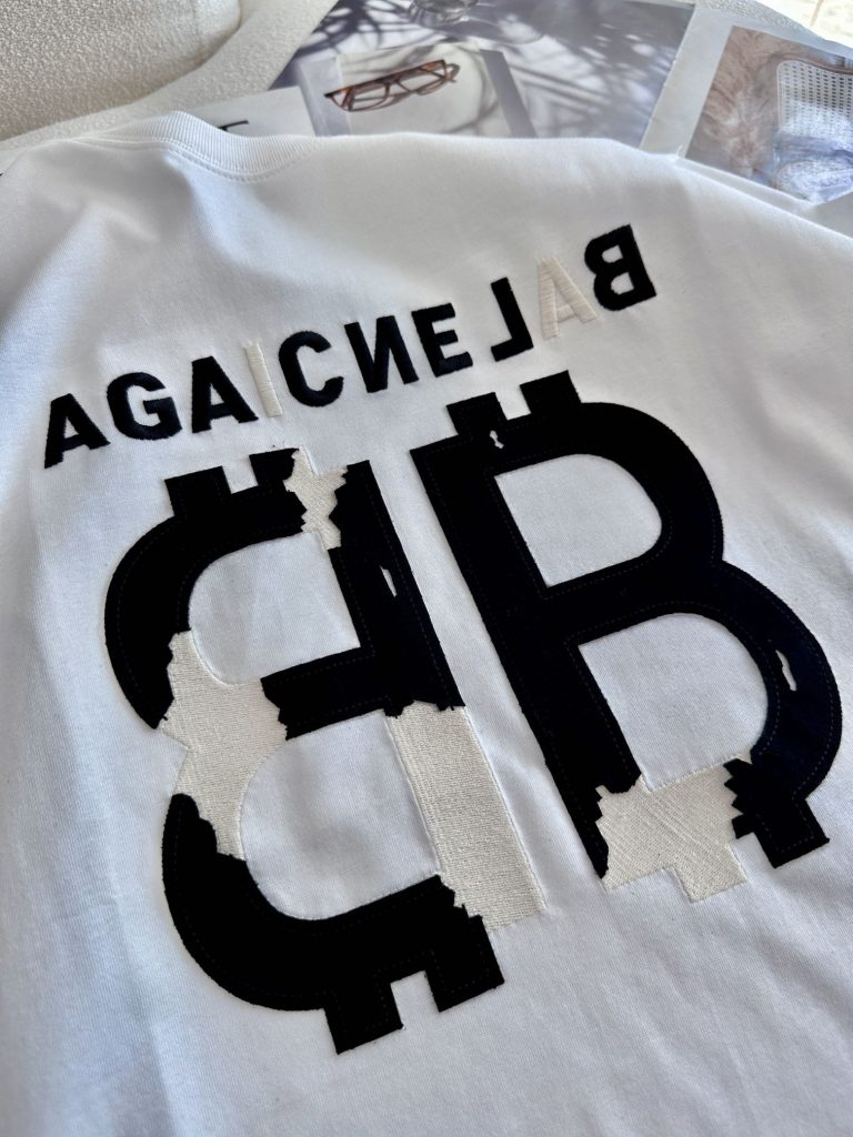 BALENCIAGA(バレンシアガ)夏服 n級品 半袖tシャツ メンズ 涼しい