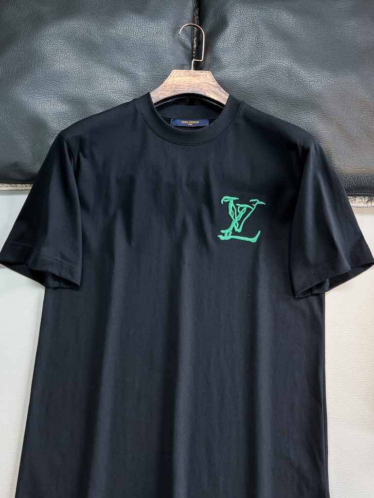 LOUIS VUITTON(ルイヴィトン)定番n級品ロゴ刺しゅうシンプルカジュアルTシャツ通販 