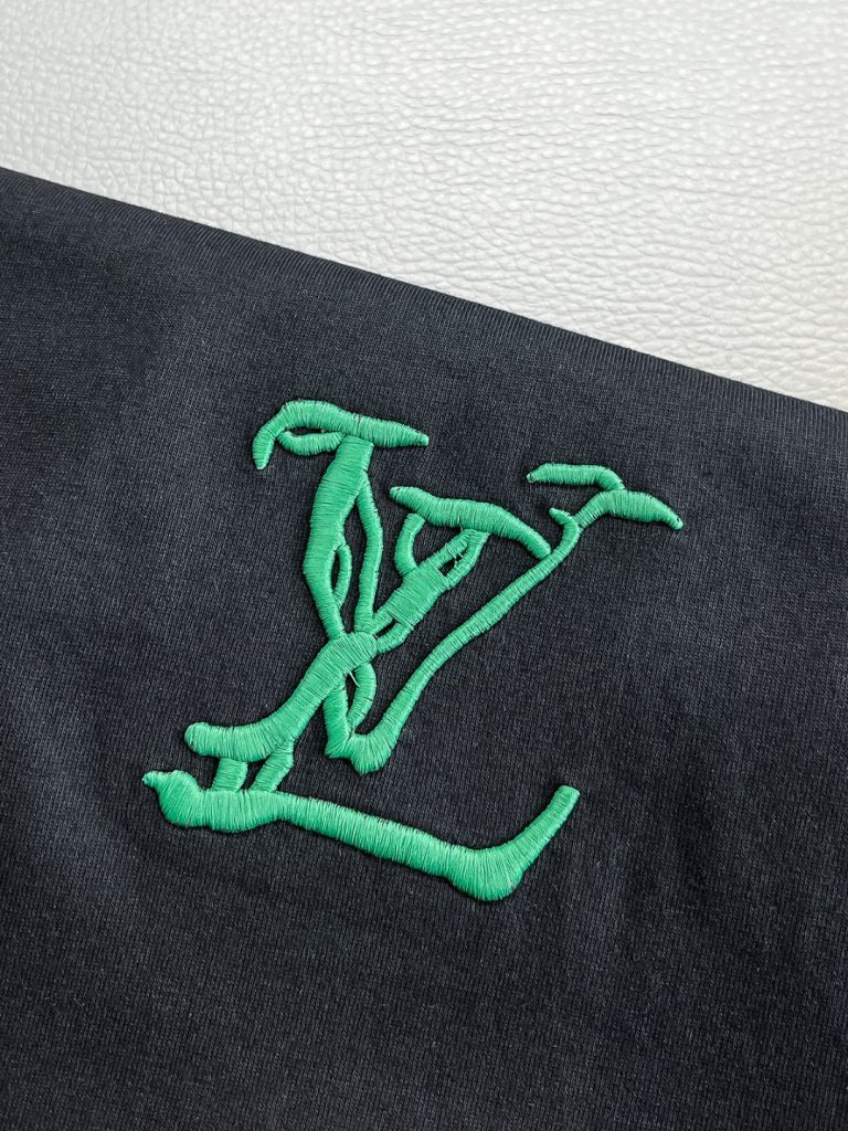 LOUIS VUITTON(ルイヴィトン)定番n級品ロゴ刺しゅうシンプルカジュアルTシャツ通販 