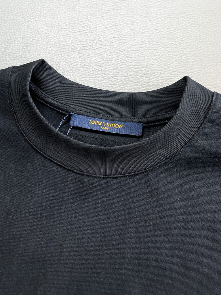 LOUIS VUITTON(ルイヴィトン)定番n級品ロゴ刺しゅうシンプルカジュアルTシャツ通販 