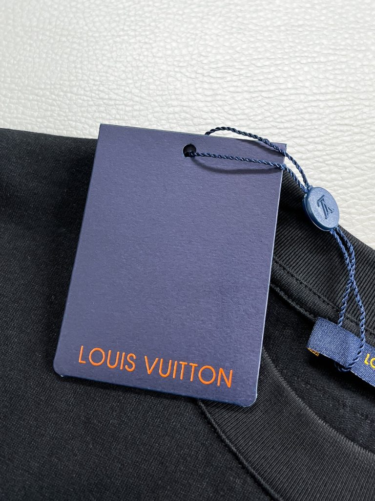 LOUIS VUITTON(ルイヴィトン)定番n級品ロゴ刺しゅうシンプルカジュアルTシャツ通販 