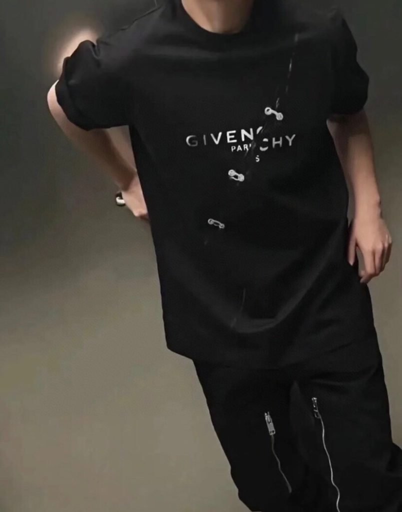 GIVENCHY(ジバンシイ)芸能人アルファベット視覚トラップ効果半袖n級品