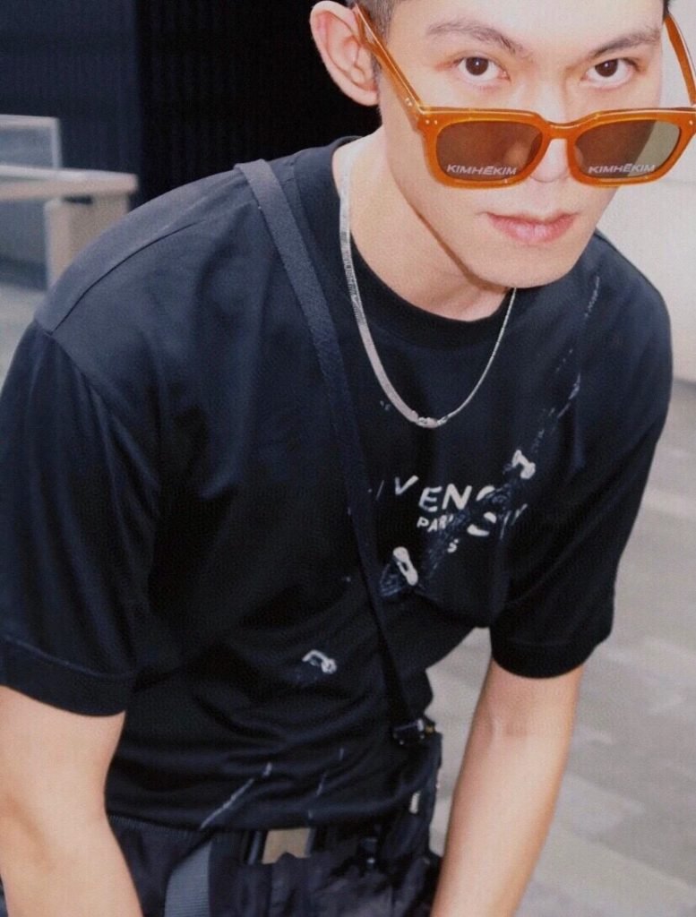 GIVENCHY(ジバンシイ)芸能人アルファベット視覚トラップ効果半袖n級品