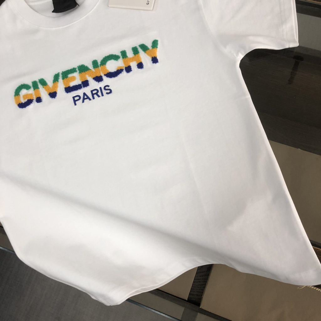 GIVENCHY(ジバンシイ)偽物アルファベット刺繍オシャレでカジュアルな半袖Tシャツ激安通販