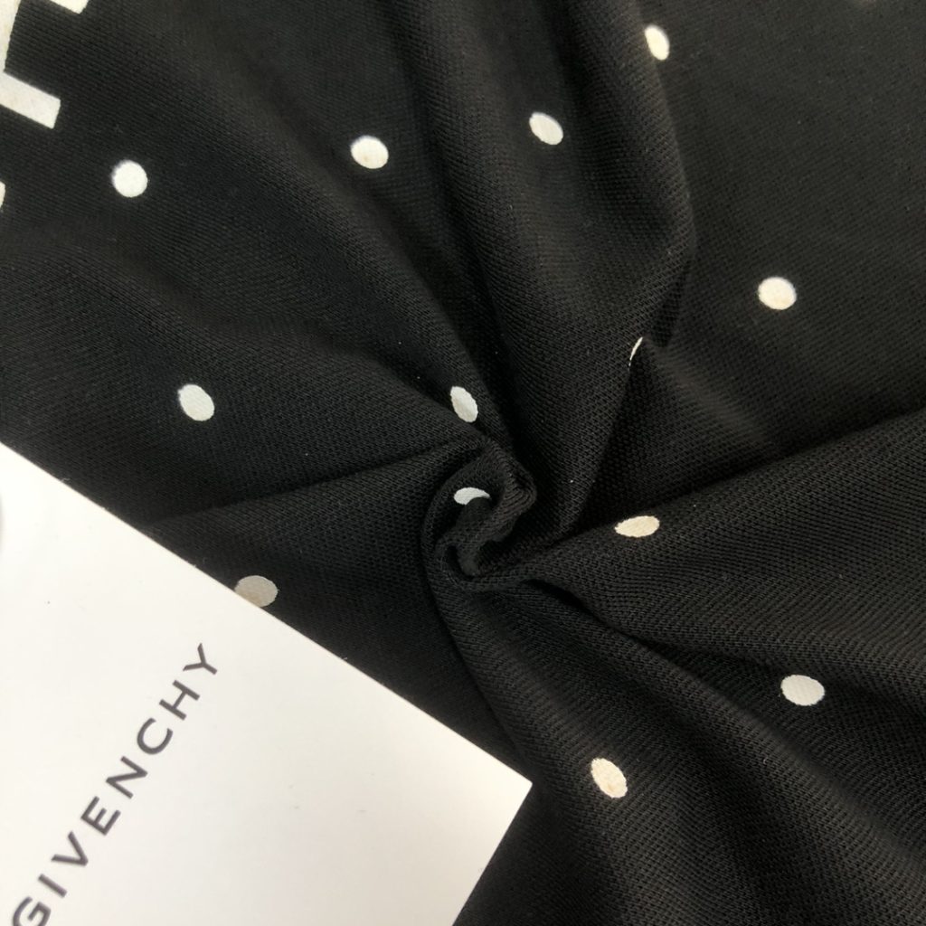 GIVENCHY(ジバンシイ)2024芸能人の春夏新作n級品半袖の折り襟 ｐｏｌｏシャツＴシャツ通販