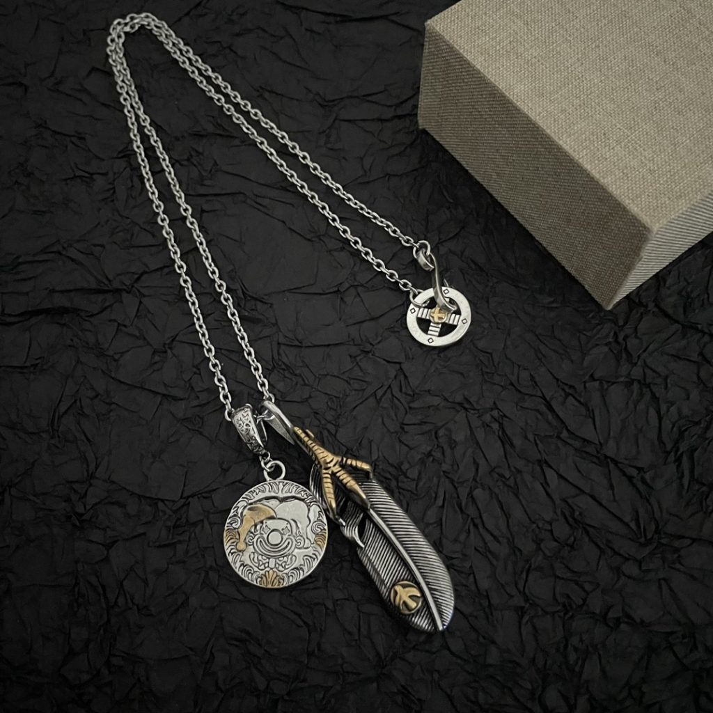 Goro’s（ゴローズ）高橋吾郎 偽物 羽根銀餅ペンダントネックレス 通販