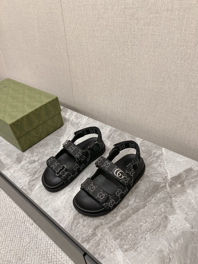 Gucci(グッチ)激安販売 n級品 カップルタイプビーチサンダル定番老布サンダル|スーパーコピーn級優良店 6 Gucci(グッチ)激安販売 n級品 カップルタイプビーチサンダル定番老布サンダル