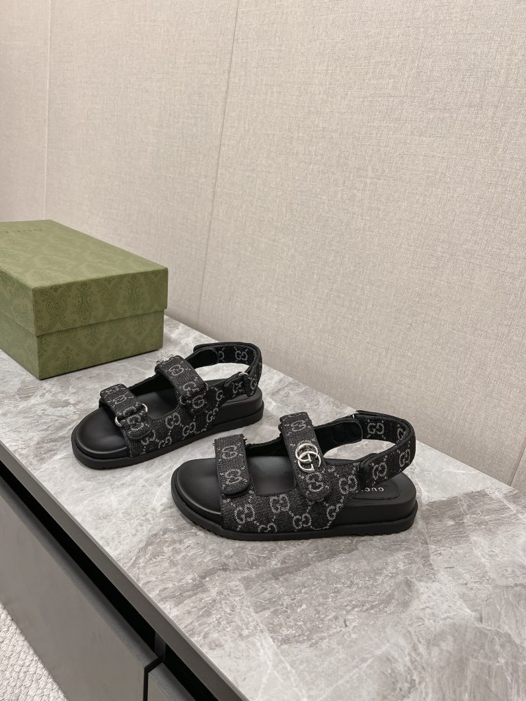 Gucci(グッチ)激安販売 n級品 カップルタイプビーチサンダル定番老布サンダル|スーパーコピーn級優良店 8 Gucci(グッチ)激安販売 n級品 カップルタイプビーチサンダル定番老布サンダル