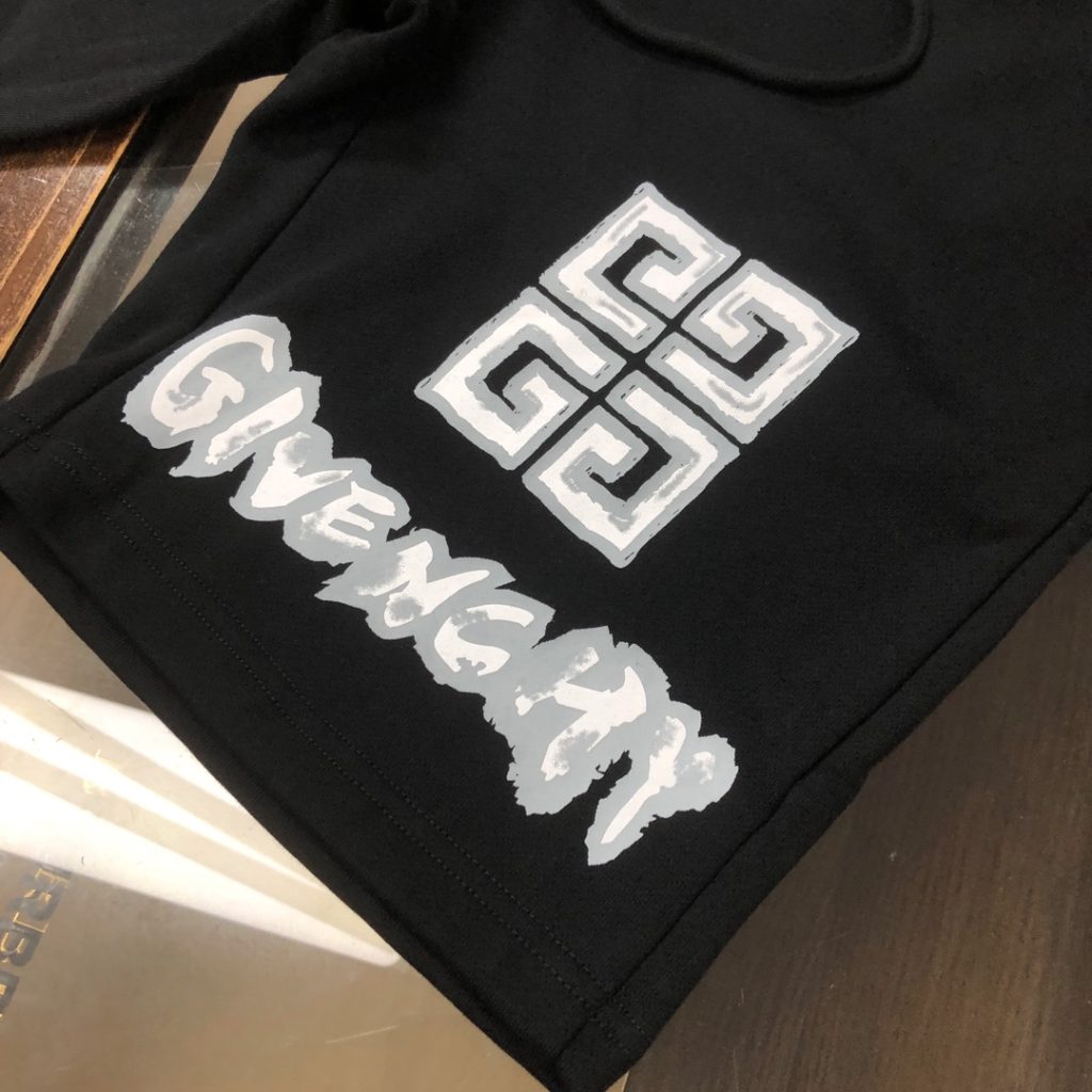 GIVENCHY(ジバンシイ) スーパーコピー 業界最高い品質 カップルタイプ夏カジュアルプリントショートパンツ