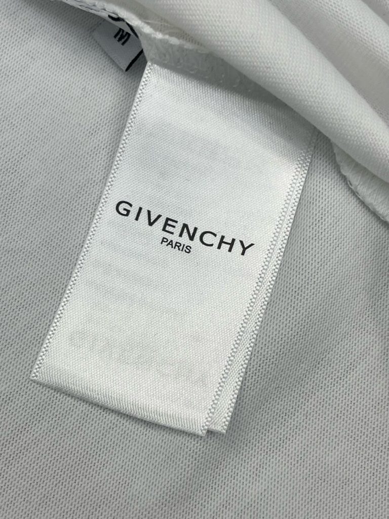 GIVENCHY(ジバンシイ) 入手困難 業界最高い品質 n級品 プリントロゴ丸首半袖Tシャツ