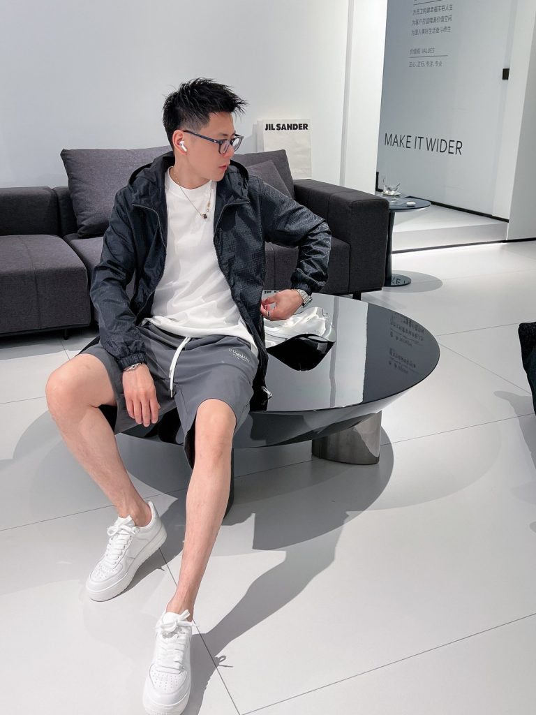 GIVENCHY(ジバンシイ) コピー 芸能人 メンズファッションスタンドカラージャケットコート|スーパーコピーn級優良店 7 GIVENCHY(ジバンシイ) コピー 芸能人 メンズファッションスタンドカラージャケットコート