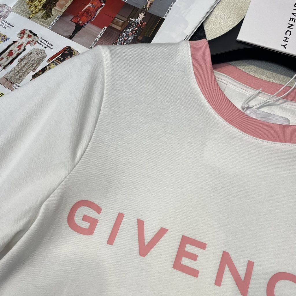 GIVENCHY(ジバンシイ)  業界最高い品質  スーパーコピー シンプルスタイル桜ピンクカジュアル半袖Tシャツ