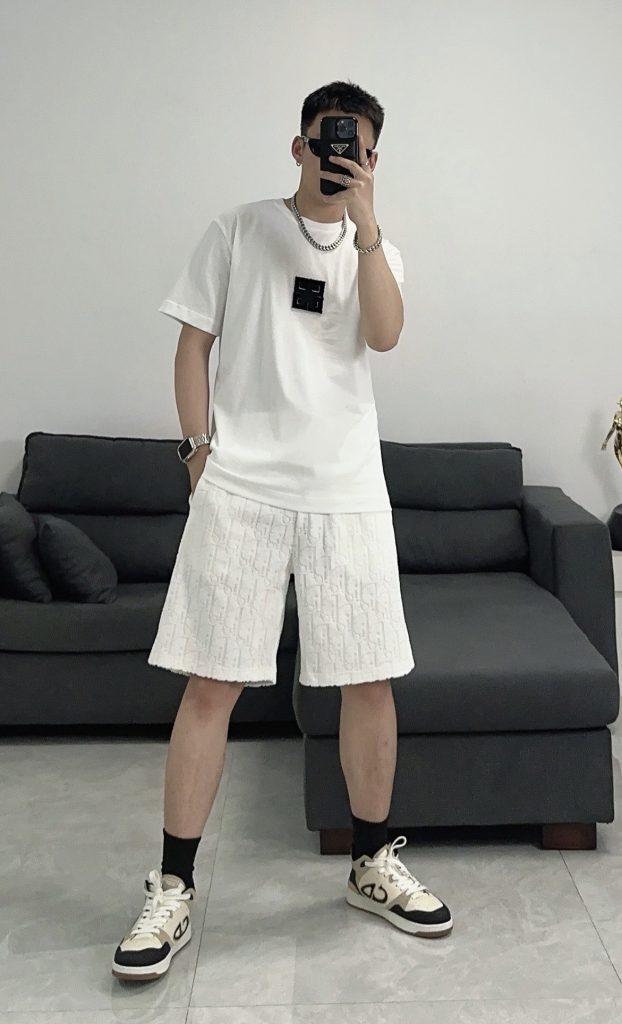 GIVENCHY(ジバンシイ) 2024春夏新作 入手困難  コピ  カジュアル半袖男女兼用