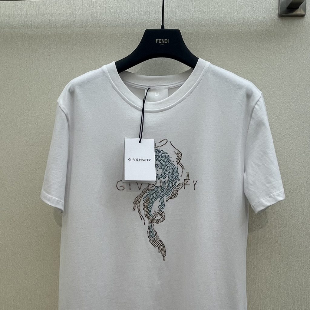 GIVENCHY(ジバンシイ) 龍年限定新作 業界最高い品質 芸能人 コピー カジュアル半袖Tシャツ|スーパーコピーn級優良店 5 GIVENCHY(ジバンシイ) 龍年限定新作 業界最高い品質 芸能人 コピー カジュアル半袖Tシャツ