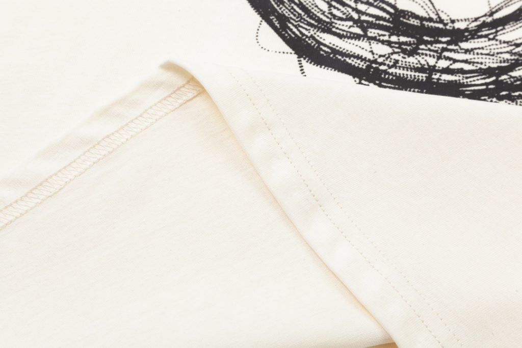 GUCCI (グッチ)  偽物 アルファベットロゴプリントオシャレカジュアルTシャツ 通販