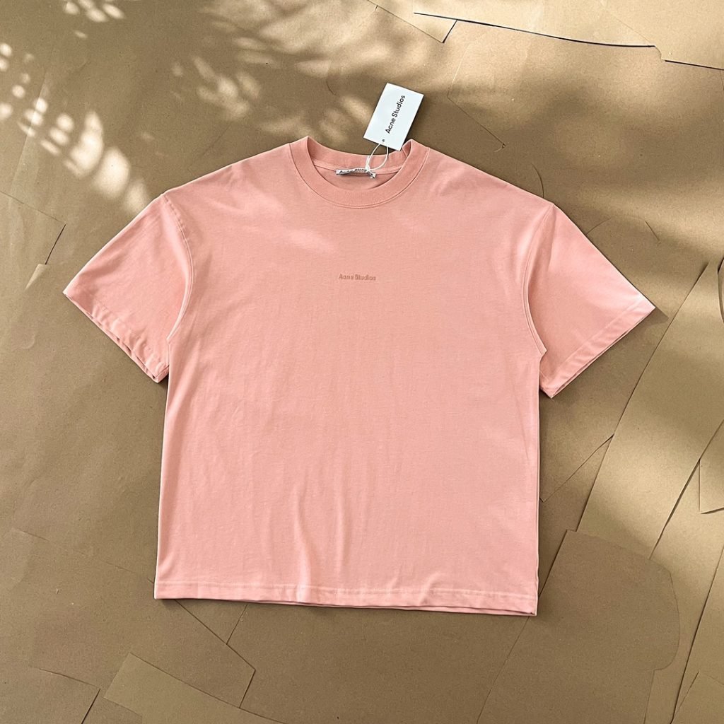 Acne Studios(アクネ ストゥディオズ)  コピー オフセットロゴビッグシルエット半袖Tシャツ  激安通販