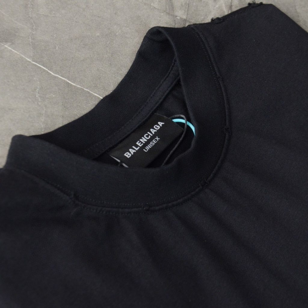 BALENCIAGA(バレンシアガ) 新作 偽物 火餡アルファベットプリントロゴ半袖 通販 