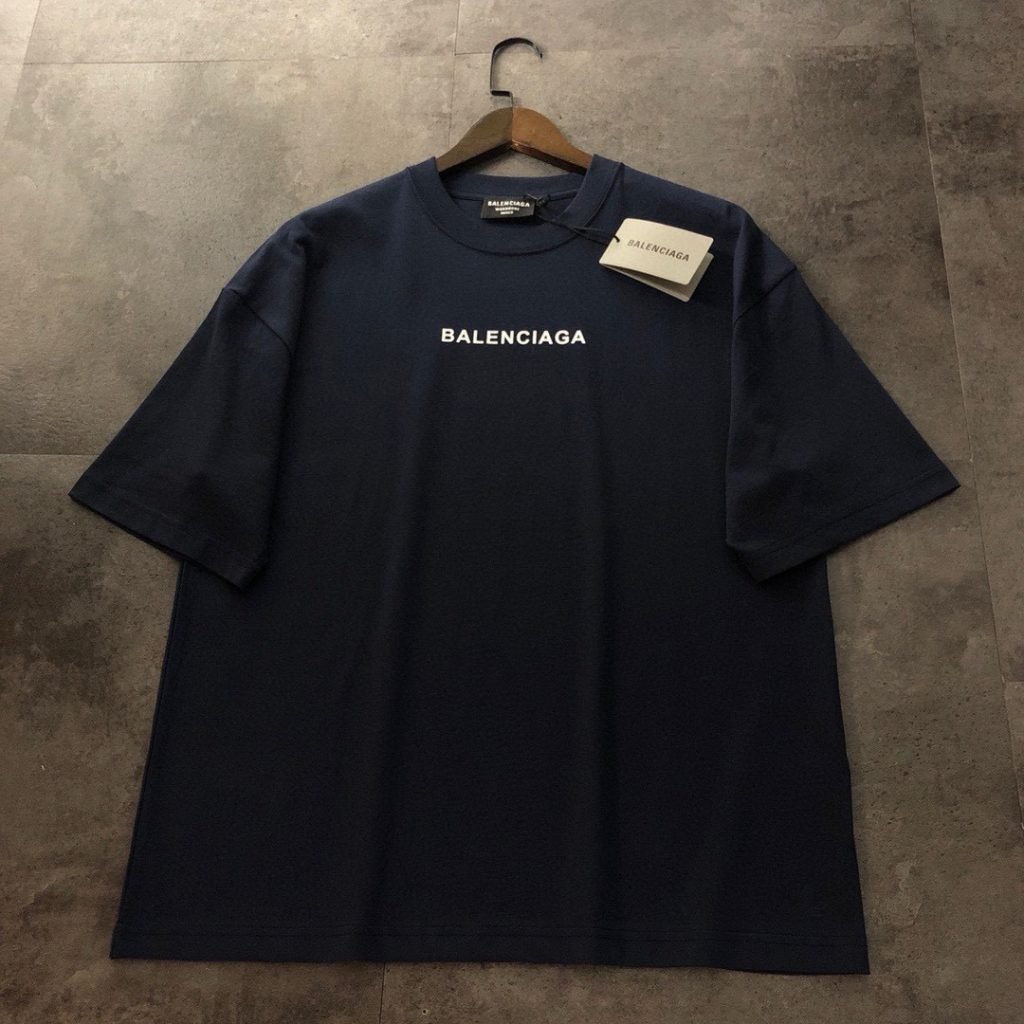 BALENCIAGA(バレンシアガ) 限定 偽物 アルファベットロゴ半袖Tシャツ 通販