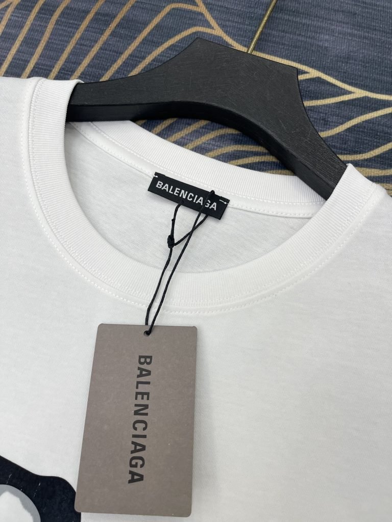 BALENCIAGA(バレンシアガ) 2024春夏新作 激安販売 コピー アルファベットロゴラウンドネック半袖Tシャツ