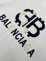 BALENCIAGA(バレンシアガ) 偽物 ロゴプリントおしゃれカジュアルTシャツ 激安通販