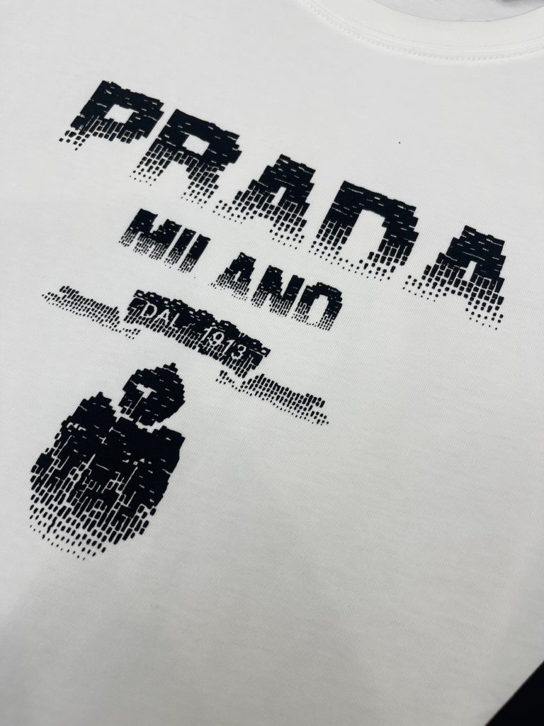 PRADA(プラダ) 新作 激安販売 コピー プリントロゴラウンドネック半袖Tシャツ|スーパーコピーn級優良店 5 PRADA(プラダ) 新作 激安販売 コピー プリントロゴラウンドネック半袖Tシャツ
