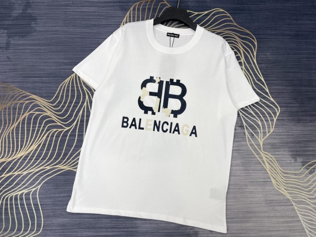 BALENCIAGA(バレンシアガ) 偽物 ロゴプリントおしゃれカジュアルTシャツ 激安通販