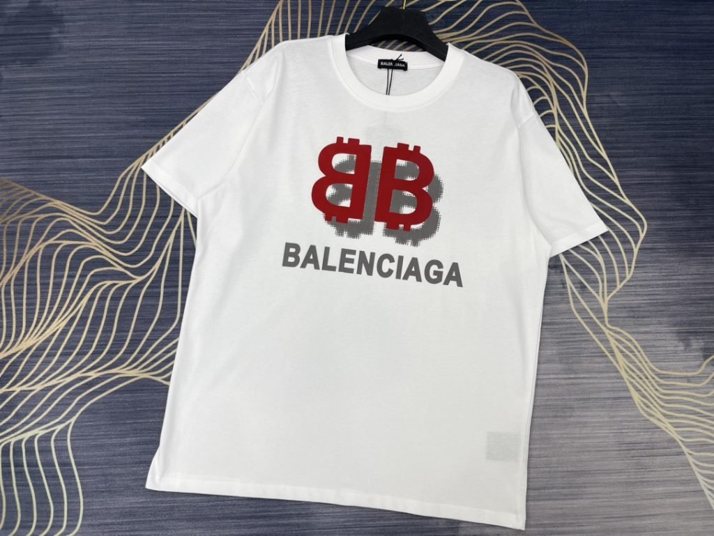 BALENCIAGA(バレンシアガ) 2024春夏新作 n級品 手書き波ロゴラウンドネック半袖Tシャツ 激安通販