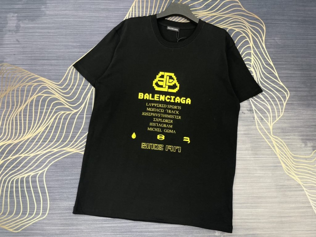 BALENCIAGA(バレンシアガ)  2024春夏新作 激安販売 n級品 アルファベットロゴラウンドネック半袖Tシャツ