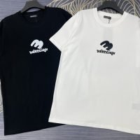 BALENCIAGA(バレンシアガ) コピー トレンド流行春夏新作ロゴラウンドネック半袖Tシャツ