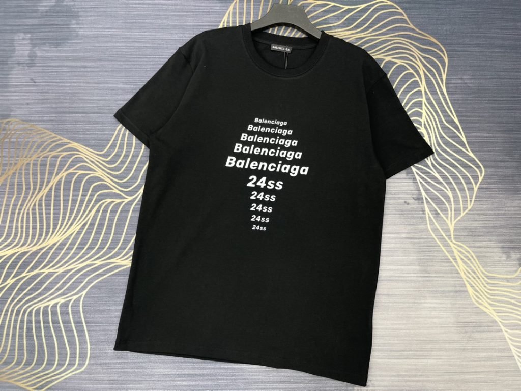 BALENCIAGA(バレンシアガ) スーパーコピー 超綺麗オシャレなプリントカジュアル半袖Tシャツ