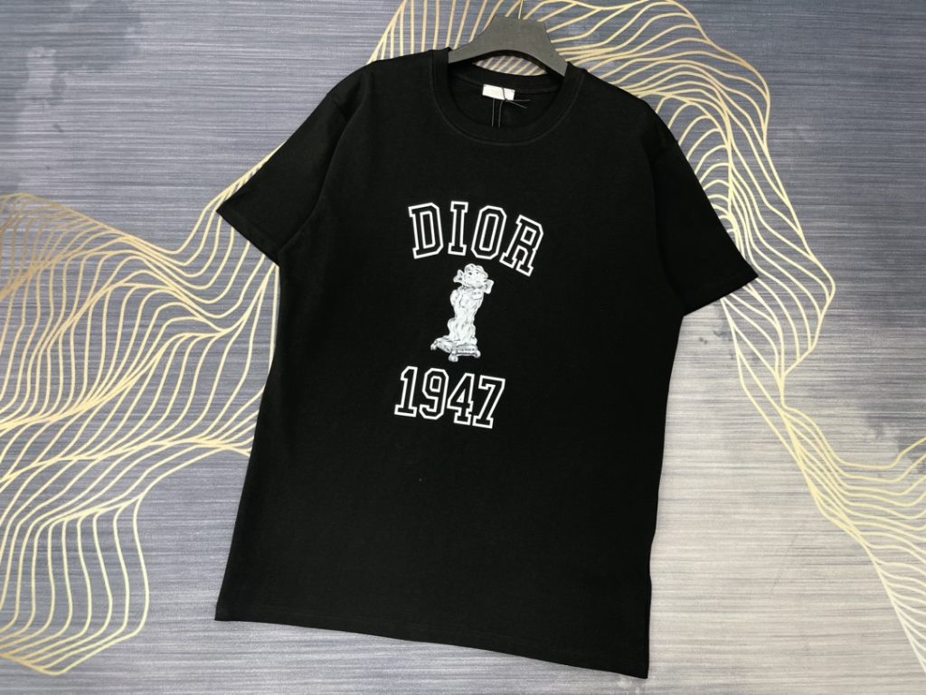 Dior (ディオール) 2024春夏新作 芸能人コピー  アルファベットLOGOプリントカジュアルTシャツ