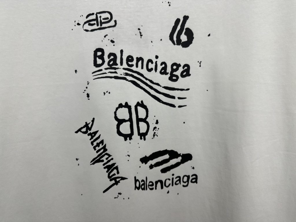 BALENCIAGA(バレンシアガ) 芸能人 コピー オシャレなプリント半袖男女同タイプ