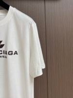 BALENCIAGA(バレンシアガ) 入手困難 ファッション スーパーコピー プリントロゴ半袖Tシャツ