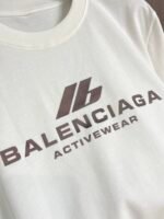 BALENCIAGA(バレンシアガ) 入手困難 ファッション スーパーコピー プリントロゴ半袖Tシャツ