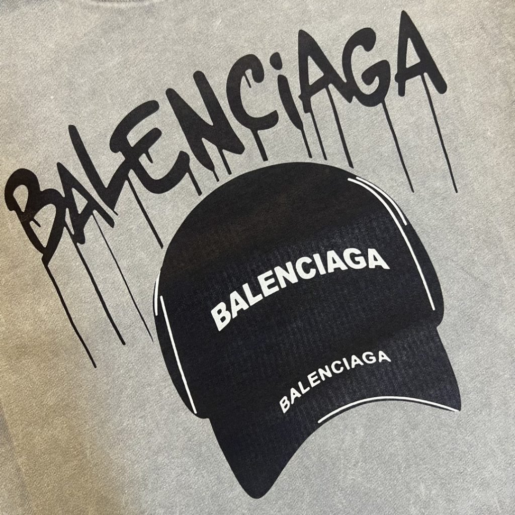 BALENCIAGA(バレンシアガ)  コピー レトロ 帽子プリントカジュアル半袖 激安通販  