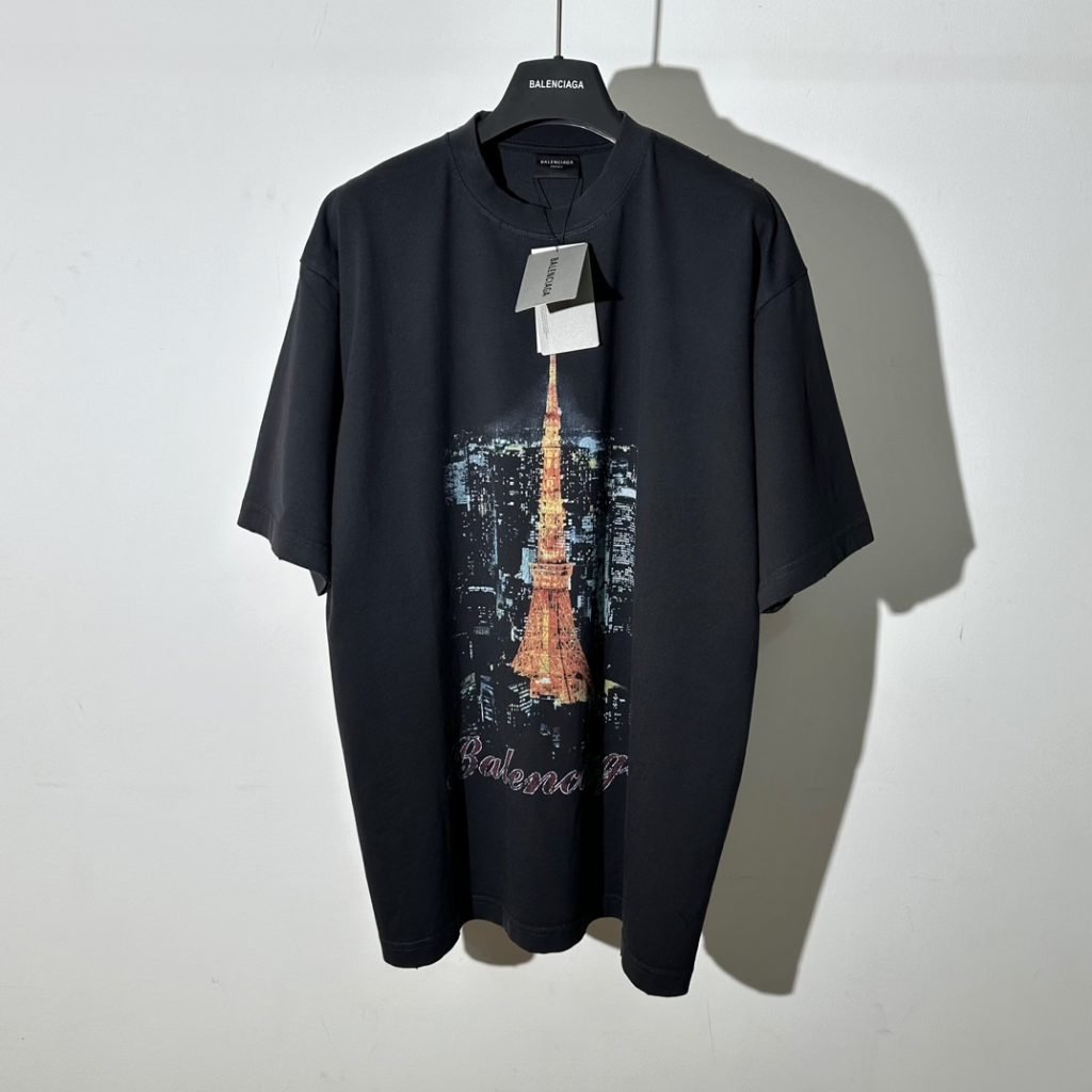 BALENCIAGA(バレンシアガ) 業界最高い品質コピー 東京タワープリントTシャツ 激安販売