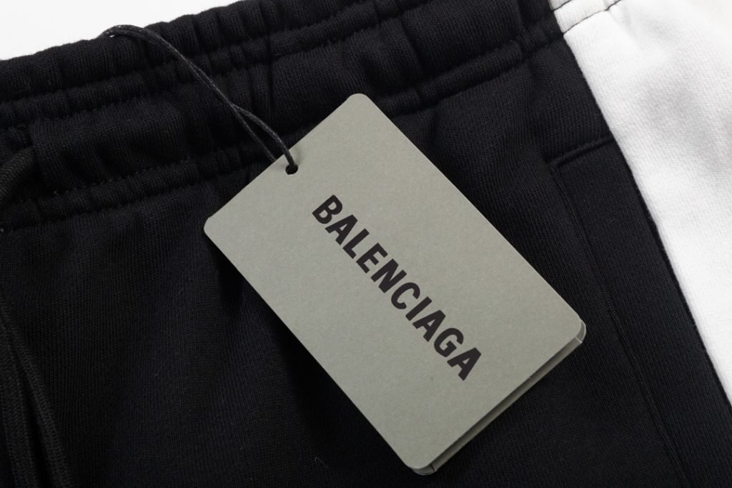 BALENCIAGA（バレンシアガ）コピー 激安販売 人気バカ売れタイプロゴ刺繍カジュアルショートパンツ量