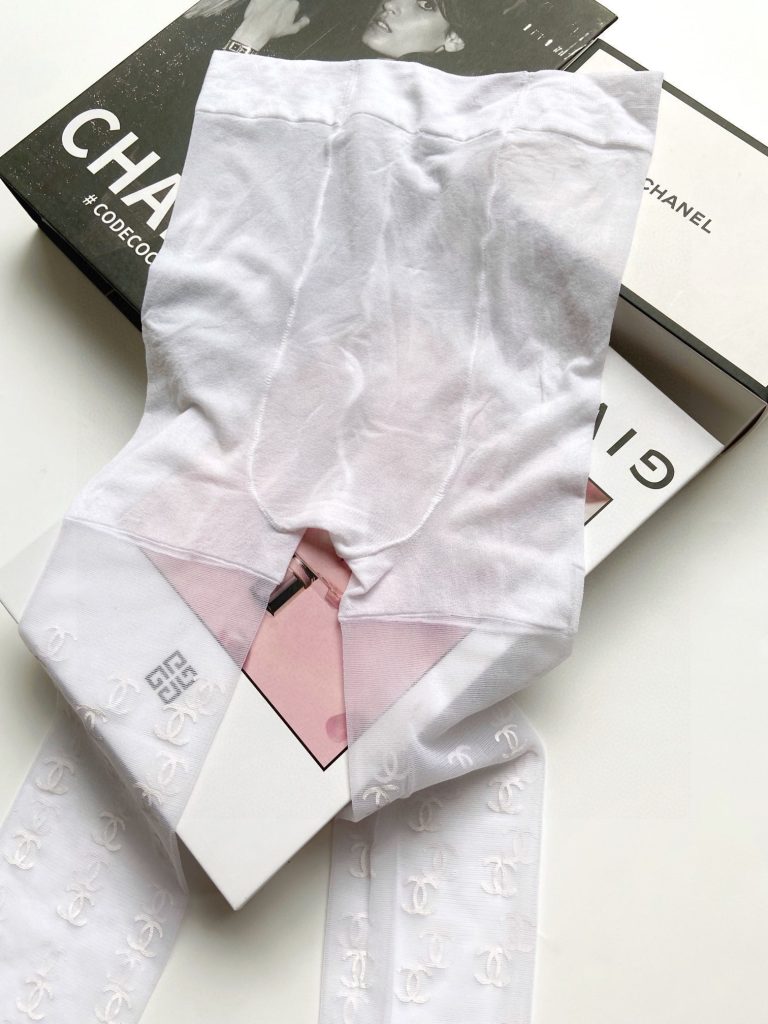 シャネル コピー 人気アルファベットプリントストッキング