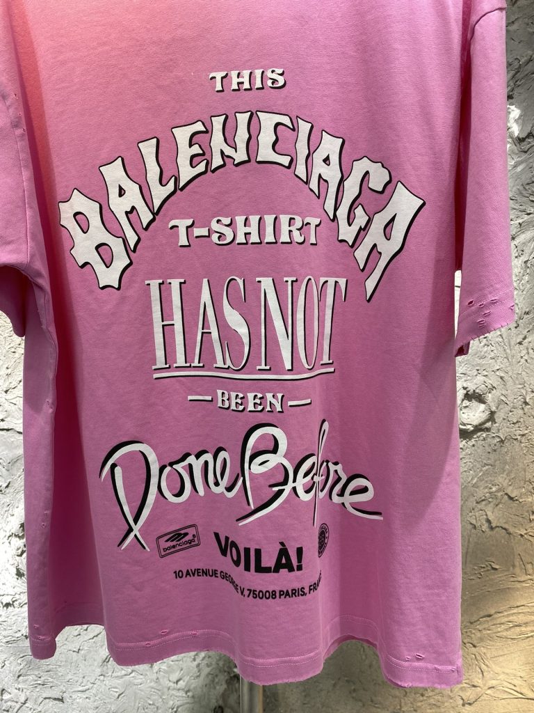 人気バカ売れタイプ バレンシアガ 偽物 アルファベットプリントピンクカジュアルTシャツ 