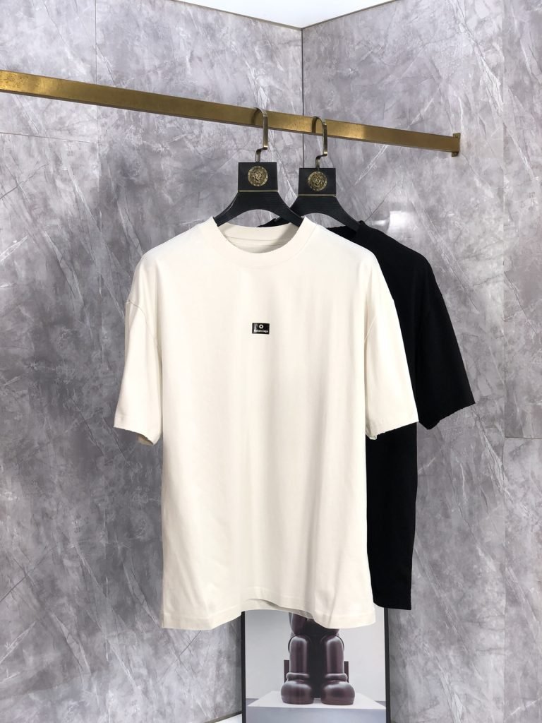 バレンシアガ 偽物人気バカ売れ商品シンプルスタイルロゴアルファベットプリント流行カジュアル半袖Tシャツ