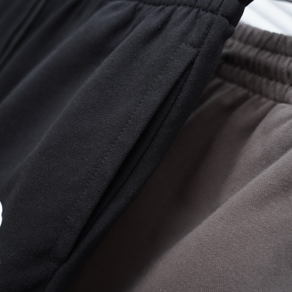 バレンシアガ コピー ロゴマーク刺しゅうショートパンツ