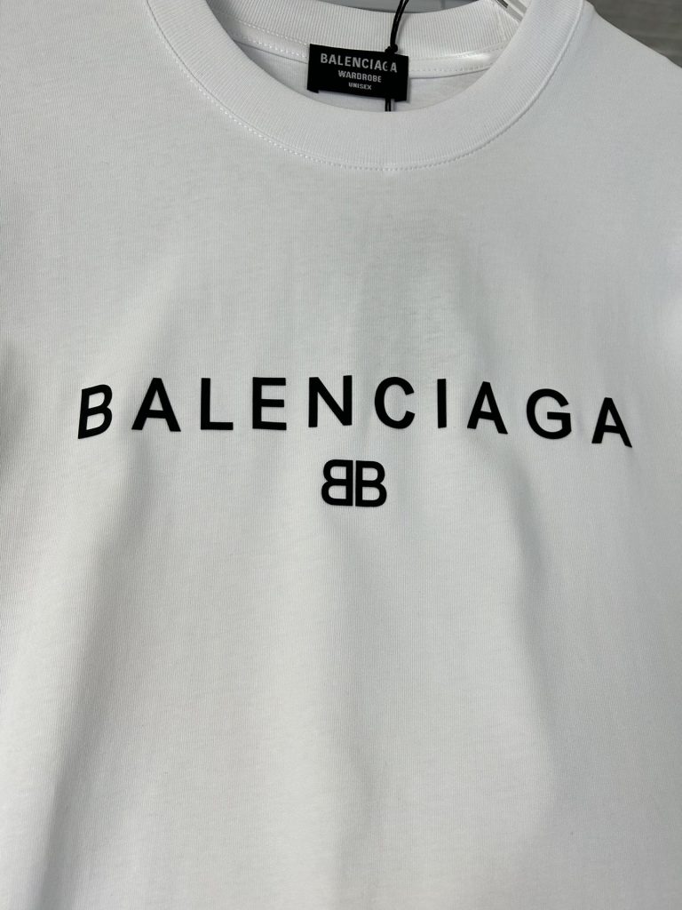 業界最高い品質  バレンシアガ スーパーコピー アルファベットロゴプリントカジュアルTシャツ