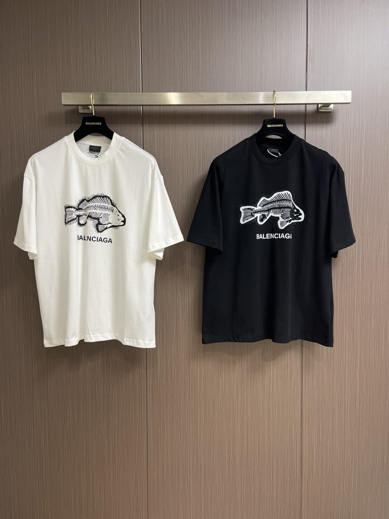 激安通販 バレンシアガ スーパーコピー 入手困難 快適綿プリントカジュアル半袖Tシャツ
