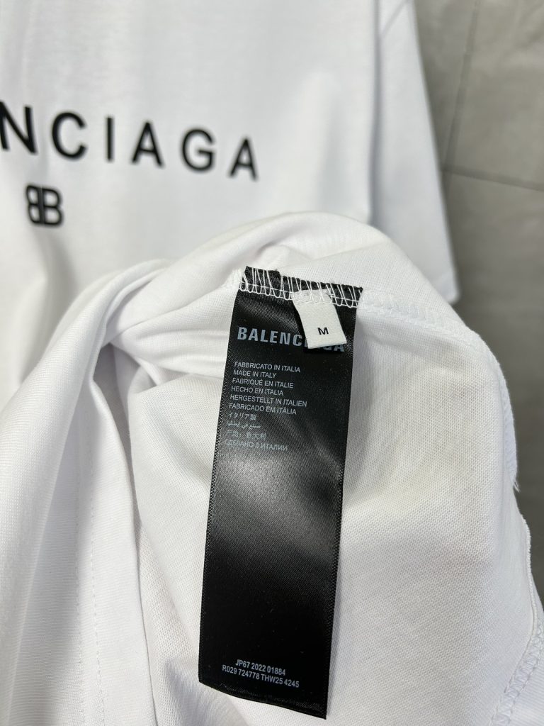 業界最高い品質  バレンシアガ スーパーコピー アルファベットロゴプリントカジュアルTシャツ