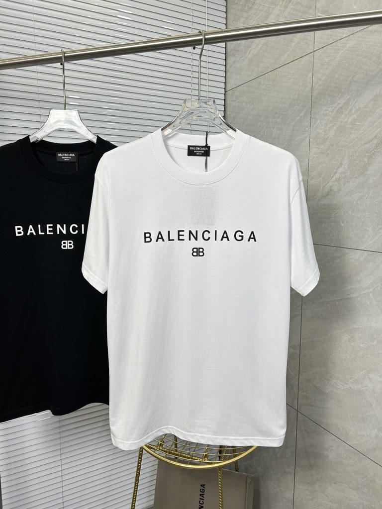 業界最高い品質  バレンシアガ スーパーコピー アルファベットロゴプリントカジュアルTシャツ